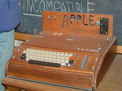 42 2.2 Apple - 1975 Erster Heimcomputer