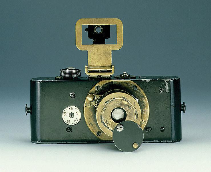 -20 1.1 Leica Camera - 1913 Erste Kleinbildkamera der Welt, die sog.
