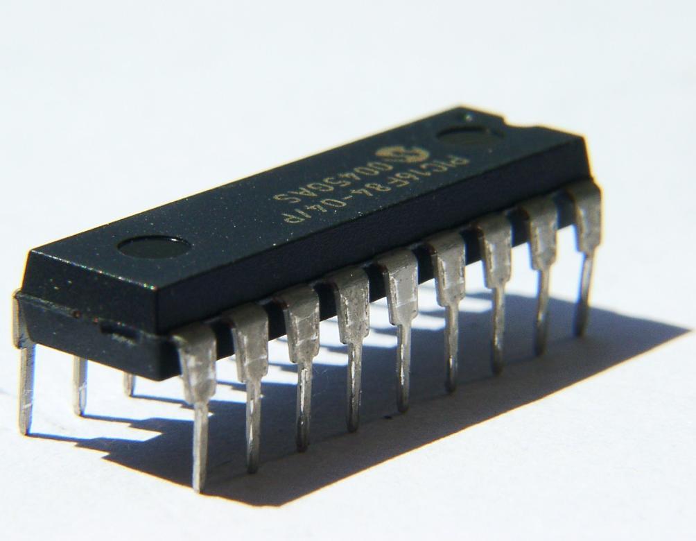 25 1.4 Texas Instruments - 1958 Erster