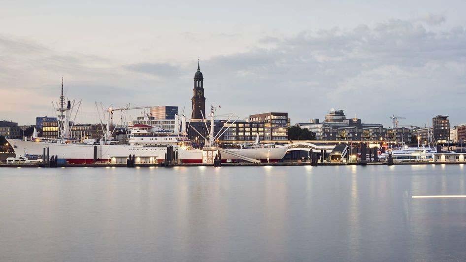 Bild 1/13 Die Elbphilharmonie in Hamburg ist ein brandneues Wahrzeichen der Stadt, aber nicht das erste, (Quelle: imago/epd / 08.01.