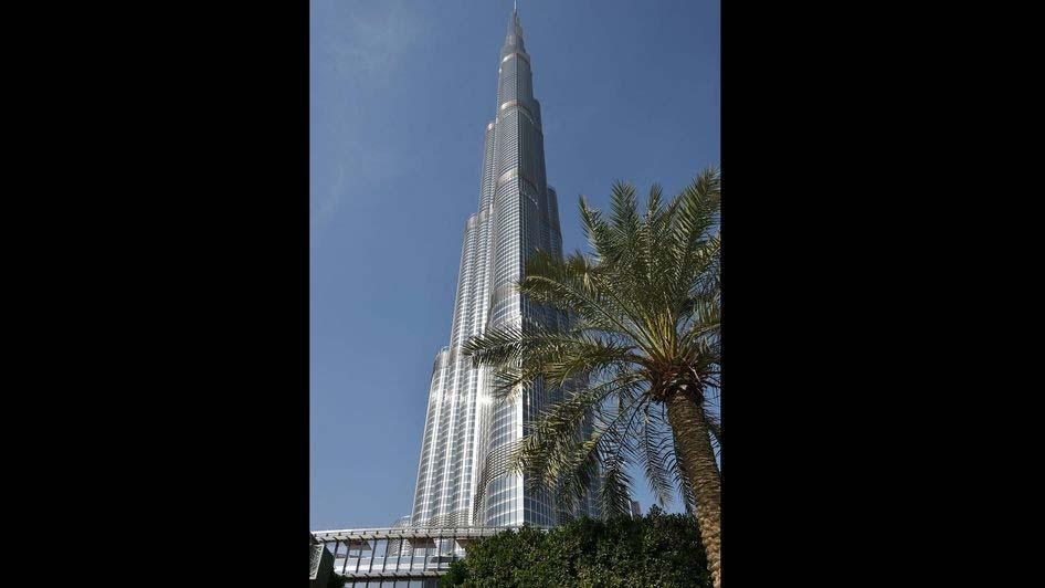 Bild 5/13 Das Burdsch Chalifa in Dubai ist mit 828 Metern derzeit das höchste Haus der Welt.