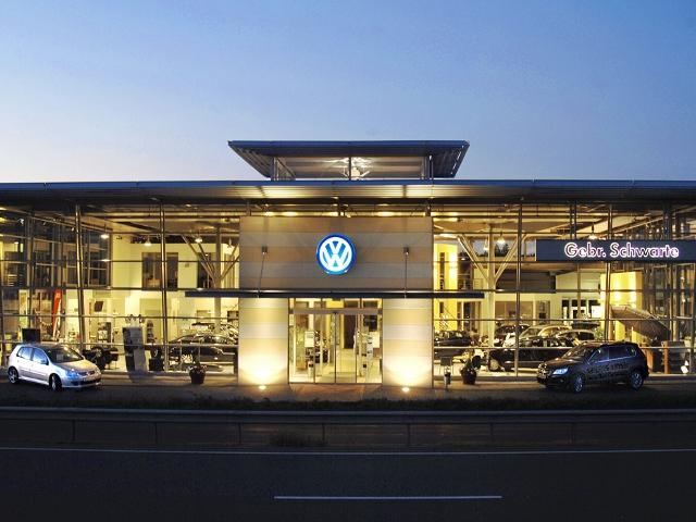 Volkswagen Crafter 35 Kasten HD 2,0 l TDI SCR AHK PDC GRA Fahrzeugdaten 49.987,00EUR inkl. 19% MwSt (ausweisbar).