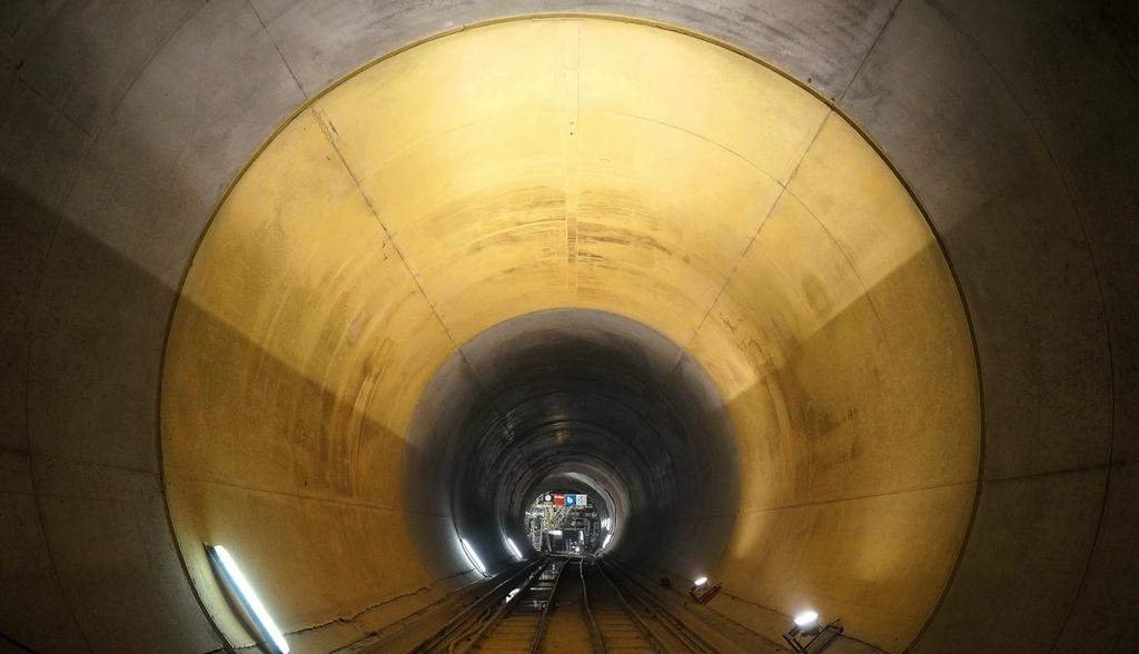 Vision 23. März 2012: Mit dem goldenen Block wird das Innengewölbe des Gotthard Basistunnels fertig gestellt. Eine Erfolgsgeschichte geht zu Ende, neue beginnen!