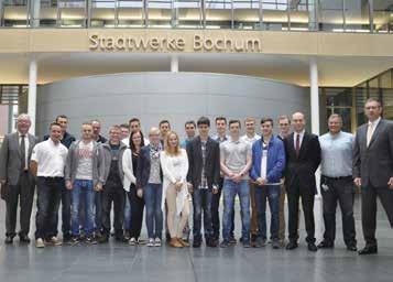 Unternehmen im Blickpunkt Bei der Stadtwerke Bochum Holding GmbH sind 14 junge Frauen und Männer am 1. September ins Berufsleben gestartet.