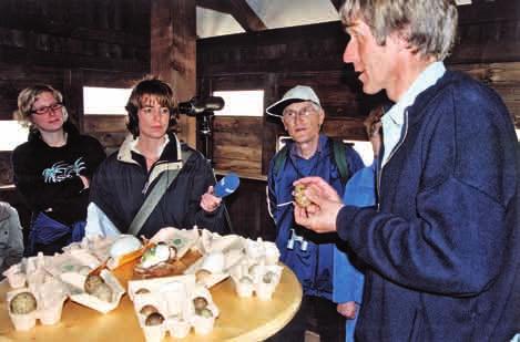 Rainer Seidl von der ANTL konnte als einer der Pioniere der Moorrenaturierung viel zu den schwierigen Anfängen der Naturschutzarbeit im Moor berichten.