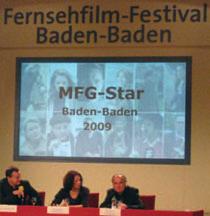 Fernsehfilm-Festival in Baden-Baden Preise und Auszeichnungen für die Besten Zu dem Fernsehfilmpreis der Deutschen Akademie der Darstellenden Künste trafen sich Prominente aus Film- und Fernsehen in