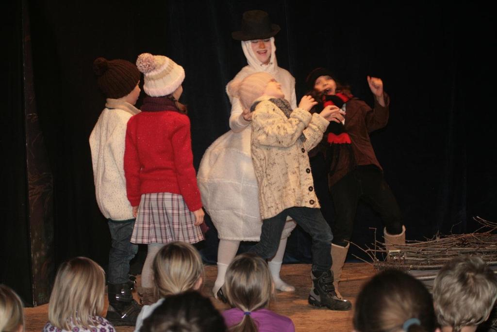 Kinder- und Jugendtheater: Aufführung 2012 Die kleine