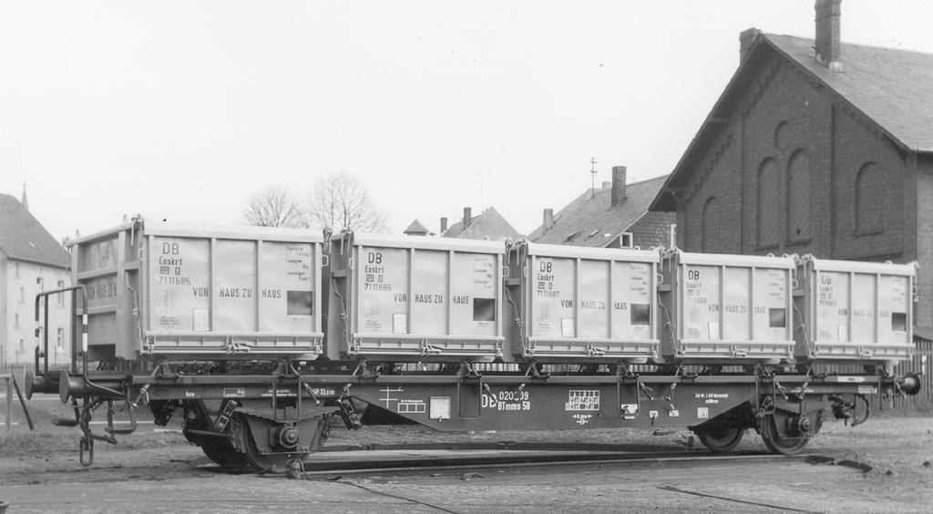 Behältertragwagen Lbs-58 BTmms der DB, with Eoskrt022 Von Haus zu Haus Betriebs-Nr. 020 20 ORIGINALFOTO: SL