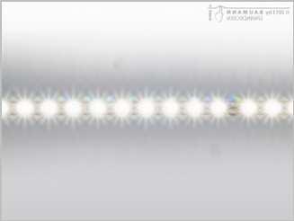 LED Strips kaltweiss LED Strip 12 Volt, nach jeder dritten LED teilbar, Rückseite mit 3M Klebeband Anzahl LEDs: 300 IP20 Abstrahlwinkel: 120 Farbdetails: 6000K Dimensions: 5000mm x 8mm 0,200kg excl.