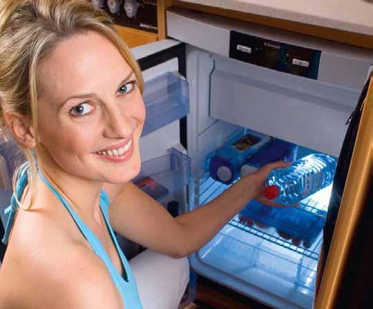 Kühlkomfort an Bord Kühlschränke für Reisemobil und Caravan Zwei starke Kühlsysteme mit unterschiedlichen Schwerpunkten Sie suchen einen neuen Reisemobil-Kühlschrank?