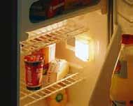 Grundsätzlich sollten Sie Ihren MDC-Kühlschrank mit ein wenig Ab stand zur Wand installieren (Abb. 1). In Abb.
