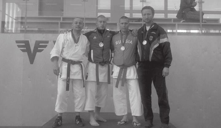 Ryu in Fürstenfeld / Österreich teil. Das Team war sehr gut durch die Bundesteamtrainer vorbereitet und konnte eine Gold-, eine Silber- und fünf Bronzemedaillen sowie drei fünfte Plätze erringen.