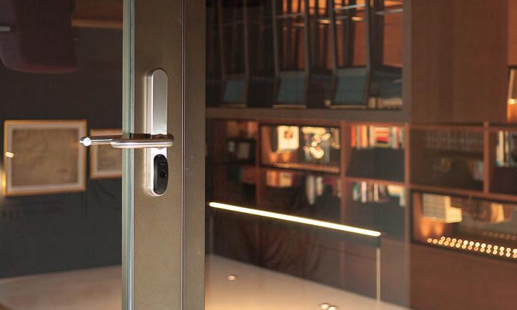 Doormanagement SALTO Hotelschließsystem im DELTA- PARK Vitalresort am Thunersee Zutrittskontrolle an den Personaleingängen an automatischen Türsystemen und in Liften.