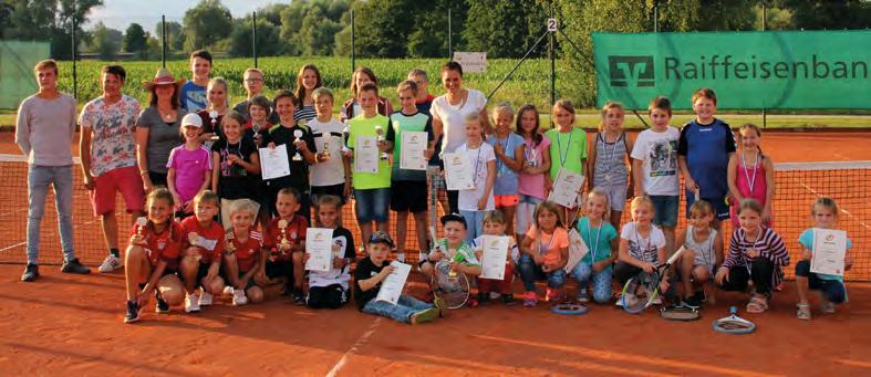 Junioren 2014 Die Abteilung wächst und gedeiht. 2017 schickt sie 11 Mannschaften ins Rennen, was über die Landkreisgrenzen hinaus herausragend ist.