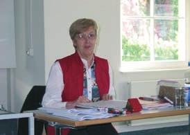 Die ehemalige Lehrerin Frau Münchinger hat sich ganz dem Gedächtnistraining verschrieben und absolvierte mit den Anwesenden kleine, aber feine