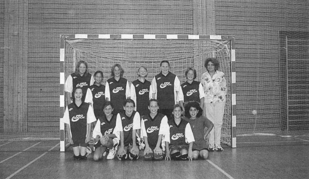 Weibliche D-Jugend - Saison 2002/2003 Hintere