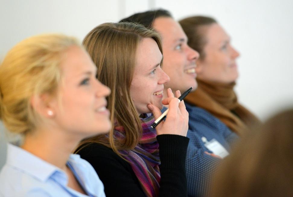 und Initiativen - individuelle Betreuung durch Vertrauensdozenten und die Mitarbeiter der Stiftung