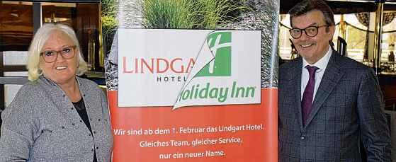 So können sie heute Blumen an Stellen sehen, wo sie früher nicht stehen durften: Aus dem Holiday Inn an der Lindenstraße ist am 1. Februar das Lindgart Hotel geworden.