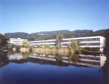 I. Die Johannes Kepler Universität Linz (Österreich) Die Johannes Kepler Universität Linz (JKU Linz) ist eine junge europäische Universität mit spezifischen Schwerpunkten im Bereich der Sozial- und