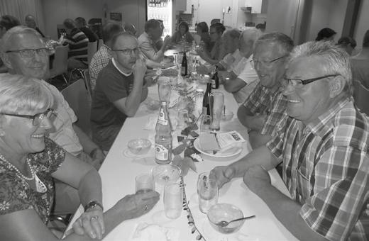 Bei Schnitzel und Spinatnocken, sowie fantastischer Unterhaltung durch das Ehepaar Christof und Vladi Altmann konnten wir einen wunderschönen Abend zusammen verbringen.