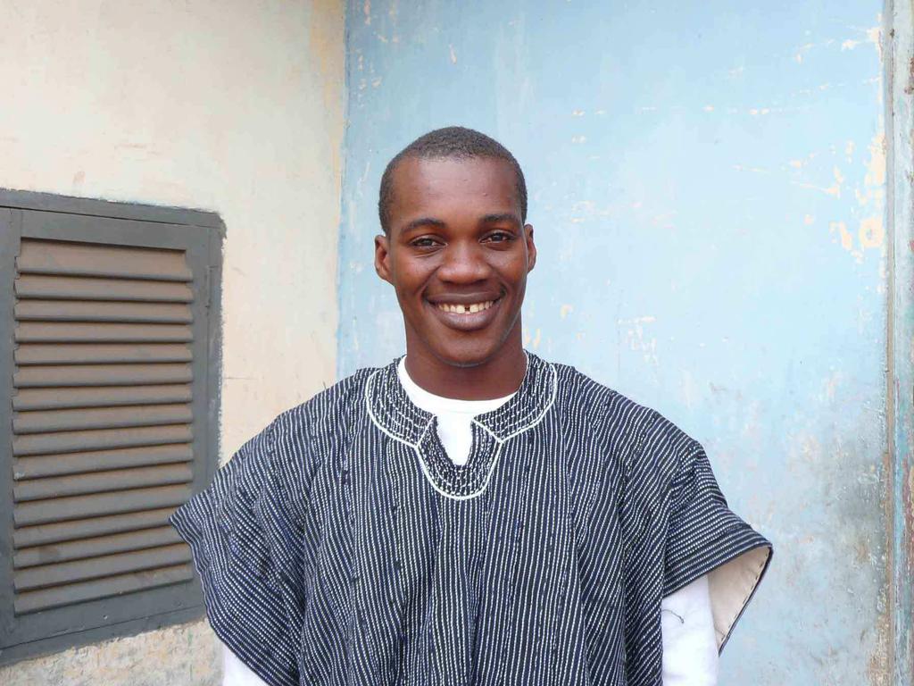 Gabriel ist ein junger Mann (32 Jahre alt), der in der Hauptstadt Accra lebt und schon immer ein großes Herz für Kinder hatte.