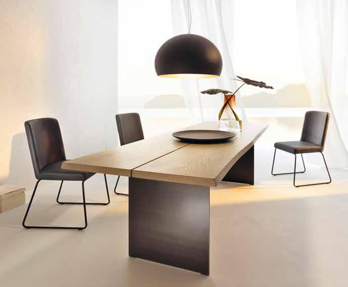 Stamm-Tisch mit Metallwangen 200 x 90 cm, ab 2.333,- (UVP inkl. MwSt.