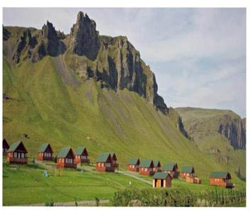 Da hier eine der aktiven Vulkanzonen verläuft, kommt es immer wieder zu Ausbrüchen, wie am Beispiel Eyjafjallajökull oder Hekla zu beobachten ist.