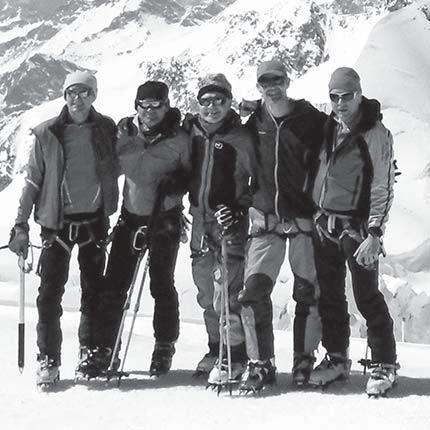 Bereits am Donnerstag führte die längere Anfahrt bis ins hintere Aosta-Tal und vom Ausgangsort Staffal (1826 m) ging es mit der Seilbahn hoch bis auf 3260 m.