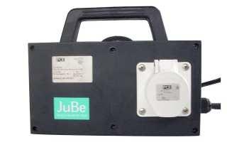 JuBe-Electric GmbH 5 Mobile Transformatoren Mobile Sicherheits- und Trenntransformatoren Baureihe Traunsee: Abmessung: B x H x T 260 x 165 x 90 mm Schutzart IP 44 Gewicht: je nach