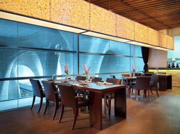 Ebenso können Sie in der eleganten Feng Shui Bar oder im Café Breeze unter freiem Himmel verweilen. Einzelzimmer inkl. Frühstück ab 203,00 Jumareih Himalaya ***** ca.
