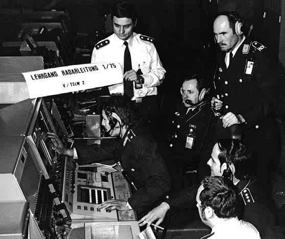 Ein anderer Sonderlehrgang, der mir noch lebhaft in Erinnerung ist, war der ebenfalls im zweiten Halbjahr 1973 durchgeführte Umschulungslehrgang von FlaRak-Feldwebeln zu Radarflugmeldemeistern.