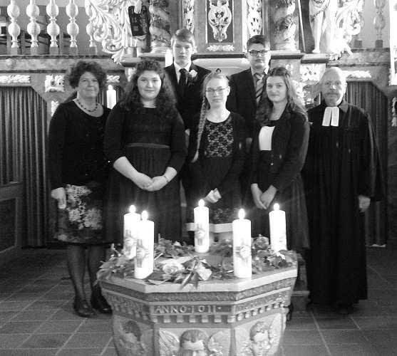 Aus den Gemeinden Für die zahlreichen Glückwünsche und Geschenke anlässlich unserer Konfirmation in der "St. Bartholomäus-Kirche" in Eberholzen am 30.