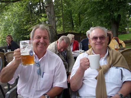 08. August Friedensfestausflug nach Murnau am Staffelsee Trotz der am selben Tag stattfindenden Olympia-Eröffnungsfeier in Peking hatten sich fast 50 Teilnehmer zu diesem Ausflug angemeldet und