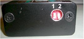 Auf der anderen Seite der Box befinden sich die Einstellmöglichkeiten der Zündung. Die Zündkurvenauswahl erfolgt mit den beiden DIP-Schaltern auf der linken Seite der Box. Kurve Nr.