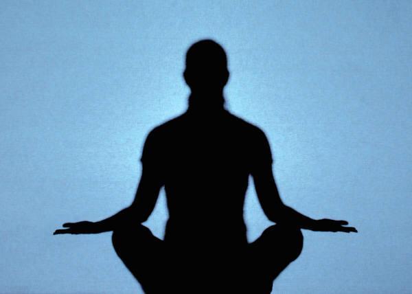 Gesundheit K 3698 Hatha-Yoga am Vormittag Die Yogastunde beinhaltet Entspannungs-, Lockerungs-, Atem- und Körperübungen.
