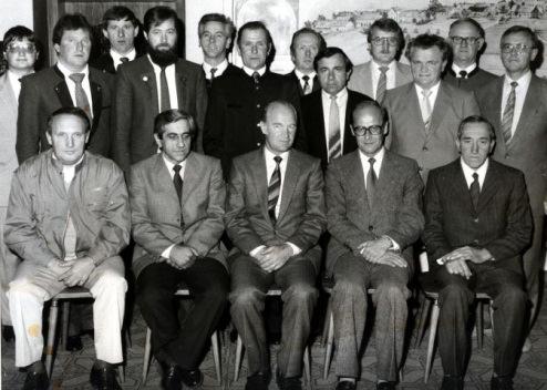 Gemeinderat 1985 1991 1. Reihe: Johann Ortner, Piberschlag 63, Heinrich Dumfart, Piberschlag 34, BGM Prof. Friedrich Winkler, Schönegg 4, BH Dr. Wilhelm Hable, Herbert Preitschopf, Piberschlag 50 2.