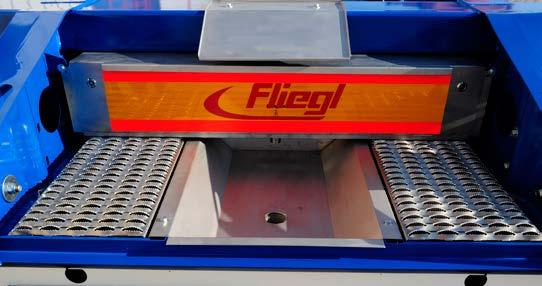 Fliegls Chemie-Chassis light kann sowohl 20 Fuß Container als auch
