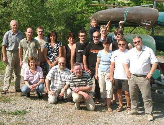 Volleyball 2005 fuhren wir Kanu auf der Enz und 2007 auf dem Neckar und der Nagold, einige von uns gingen dabei im Neckar ganz