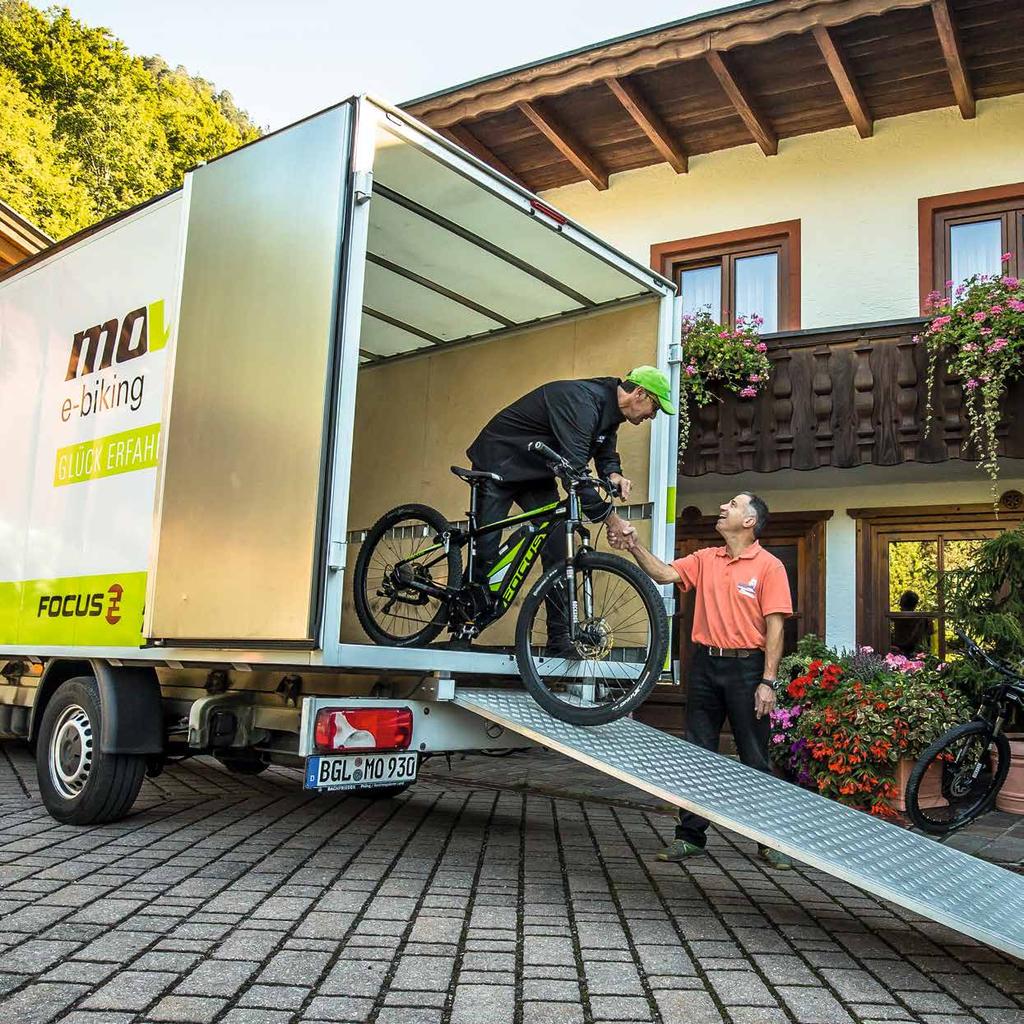 E-BIKE-MOBILITÄT SICHER UND EINFACH Mieten statt kaufen movelo vermietet E-Bikes an Unternehmen Bei movelo wird Service großgeschrieben.