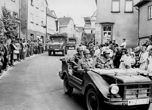 06.07.1964 - Bilder vom Einzug in die Külsheimer Kaserne - Wir waren vorher vier Wochen auf den Truppenübungsplatz in Grafenwöhr.