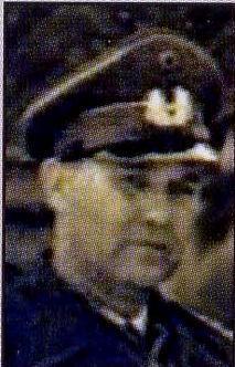 - Der erste Kommandeur des Bataillons, Major Gerhard Müller - Der erste Kommandeur des LLPzJgBtl 9, ab 01.04.1959 Panzerbataillon 273 (LL) Major Gerhard Müller 01.04.1957-31.12.