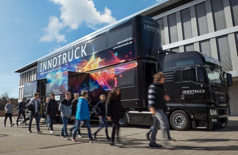 Der InnoTruck mobile Erlebniswelt macht Lust auf Wissenschaft und Technik Auf ihrer bundesweiten Tour zeigt die Informations- und Dialoginitiative des Bundesministeriums für Bildung und Forschung