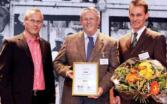 DEHOGA AKTUELL 9 Automobilsommer 2011 nimmt Fahrt auf Zehn Gewinner des touristischen Ideenwettbewerbs ausgezeichnet Am 7.