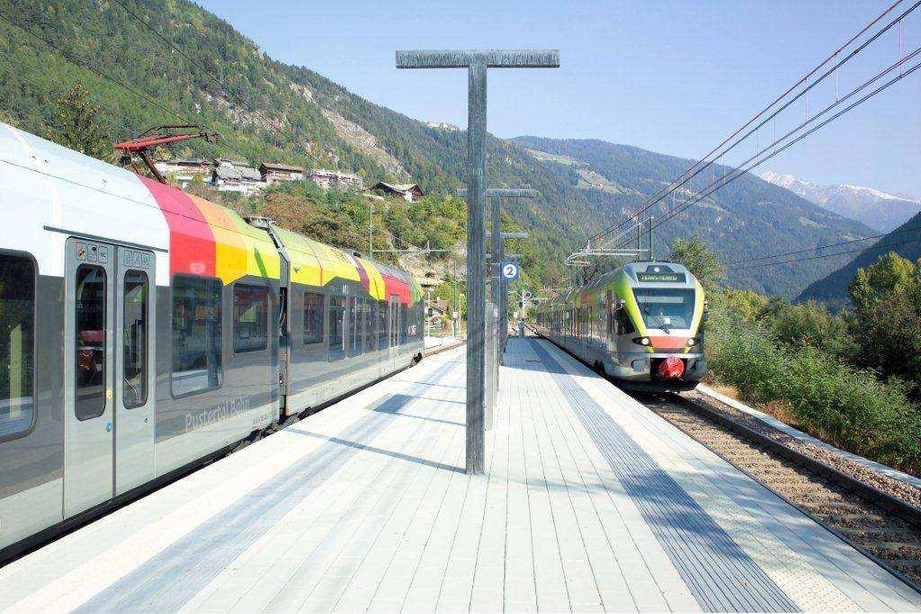 Ausbau Südtirol Bahn Neue FLIRT-Züge und Erweiterungsmodule Lieferung ab Herbst 2013 Zulassungsverfahren und Inbetriebnahme 2013/2014 neue Möglichkeiten