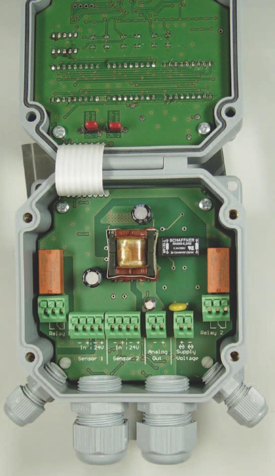 bei verschmutzten Filtern) Technische Daten Display Eingangssignal Ausgangssignal Genauigkeit Ausgangssignal Versorgungsspannung Stromaufnahme Stromversorgung Sensor LED rot, 14,2 mm hoch, 6-stellig