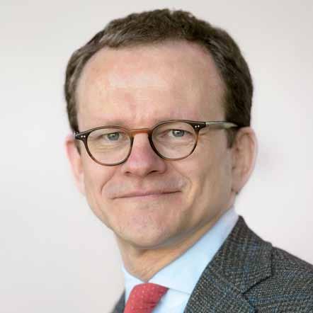 1 Einzigartige Knowhow-Kombination Daniel Flaig I Schweizer Private-Equity-Experte W Branchenauswahl über den Wirtschaftszyklus W