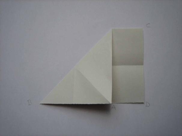 Bastelanleitung Origami-Eisbär Auftrag 1. Lege das benötigte Material bereit. 2.