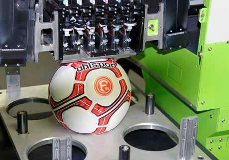 com/de oder: fluo fluo Indoor-Ball aus Kurzhaarvliesmaterial.
