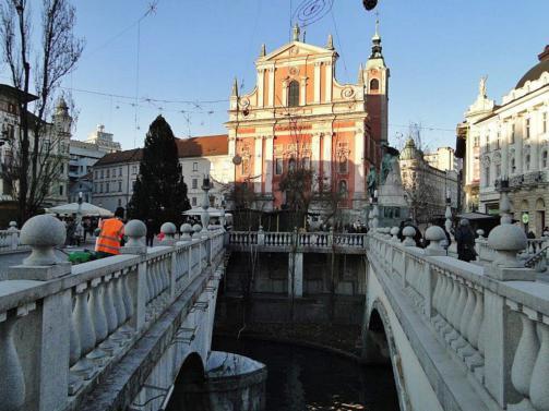 Am Nachmittag, erstmals eine Runde mit dem Bus um den Bleder See und gleich darauf ging`s dann weiter nach Ljubljana in die slowenische Hauptstadt.