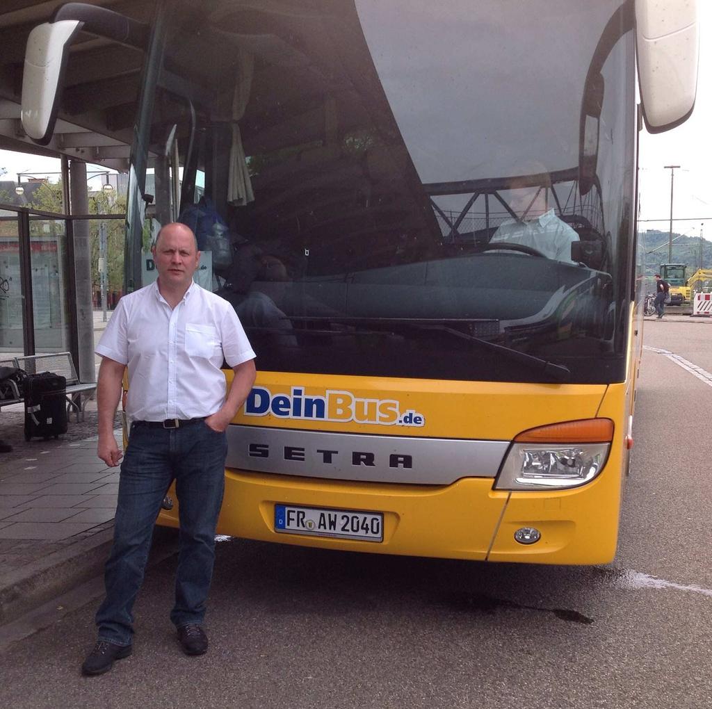 Der Fernbus kommt Gastbeitrag von Gilbert Weise, VCD Elbe-Saale, Ortsgruppe Gera MeinFernbus, DeinBus.de, FlixBus Omnibusse sind für alle da.